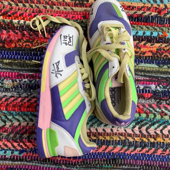 Adidas Run DMC Signed Sneakers - Picture 3 of 4